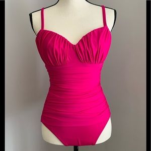 Women’s bathing suit